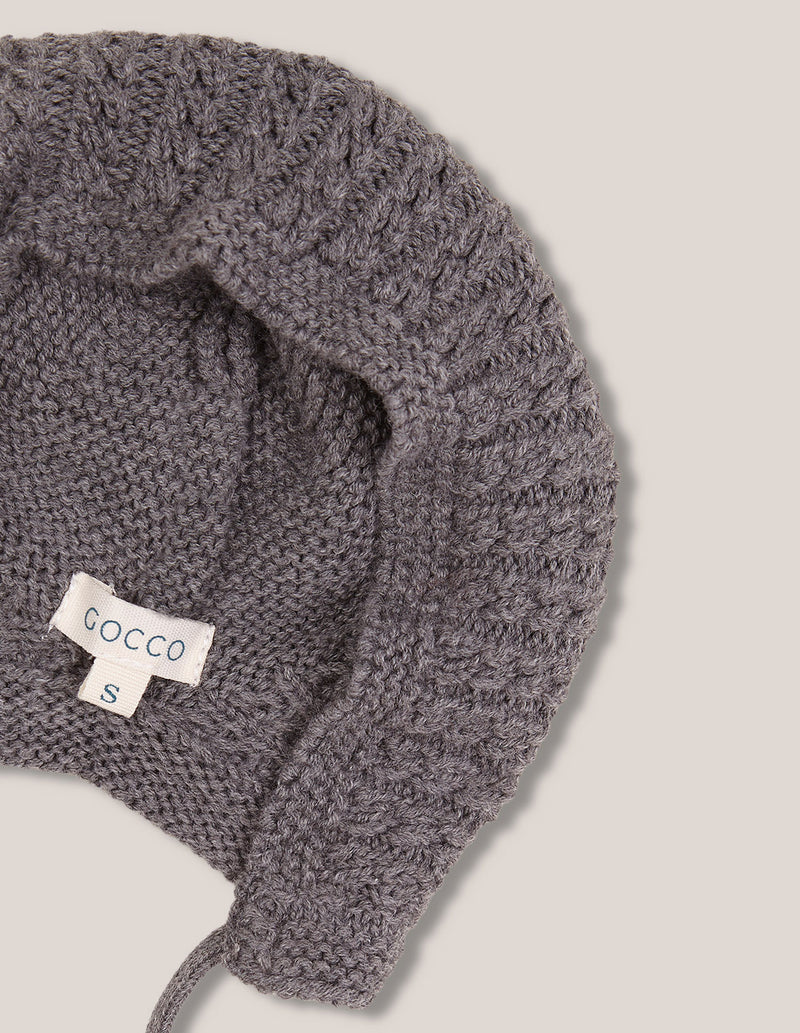 Gorro de punto bobo con ochos