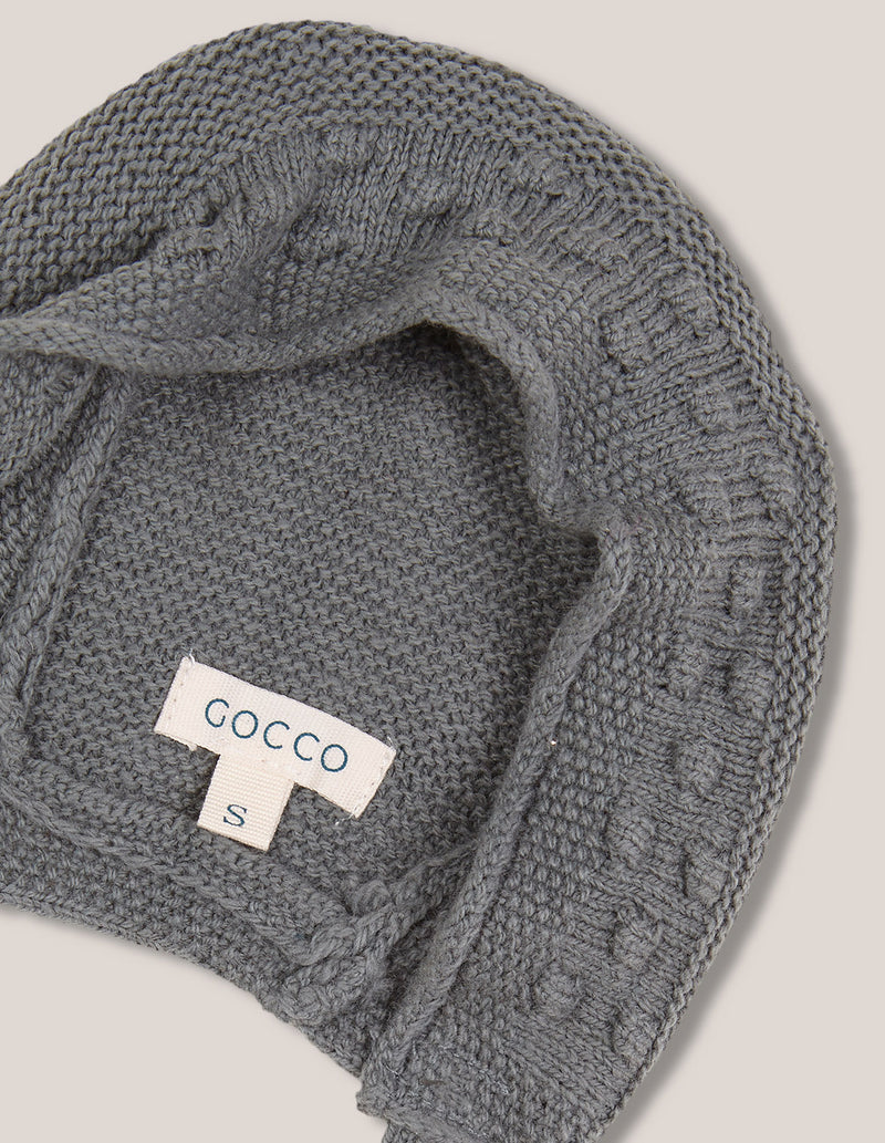 Gorro de punto con detalles de punto