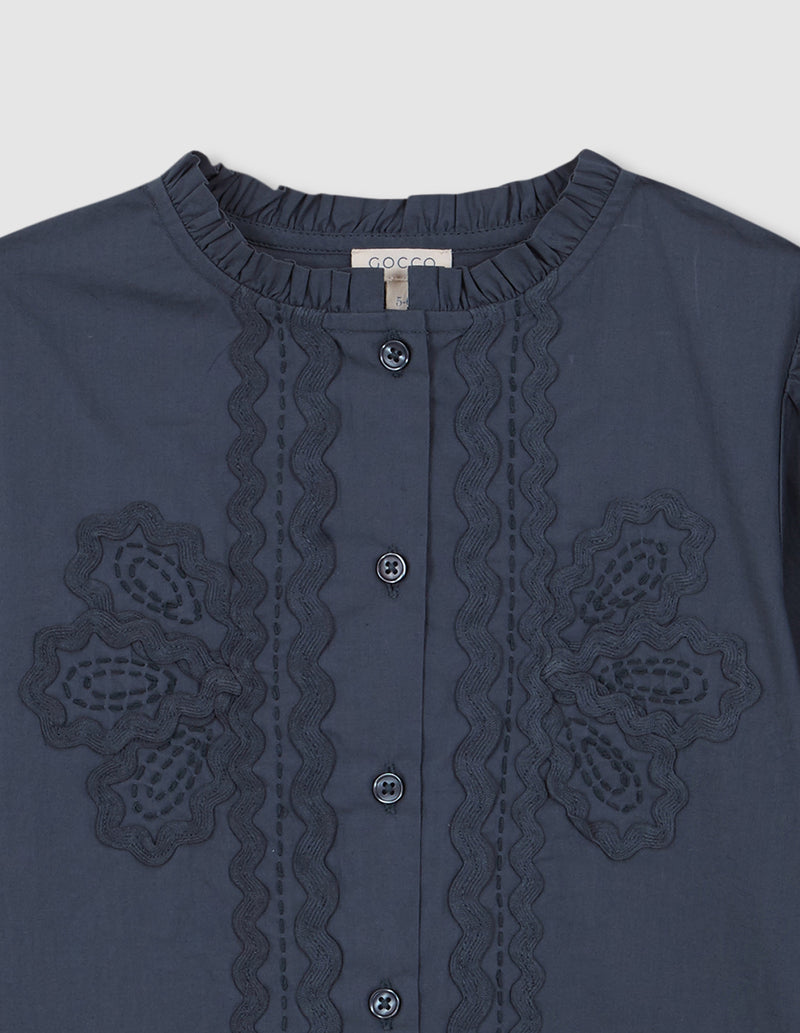 Blusa con bordados