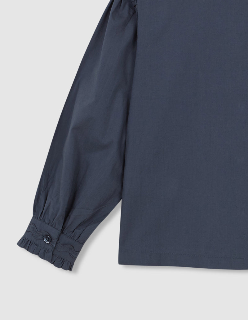 Blusa con bordados
