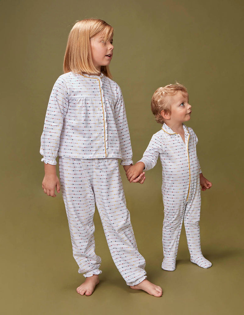 Pijama estampado con vivo a contraste