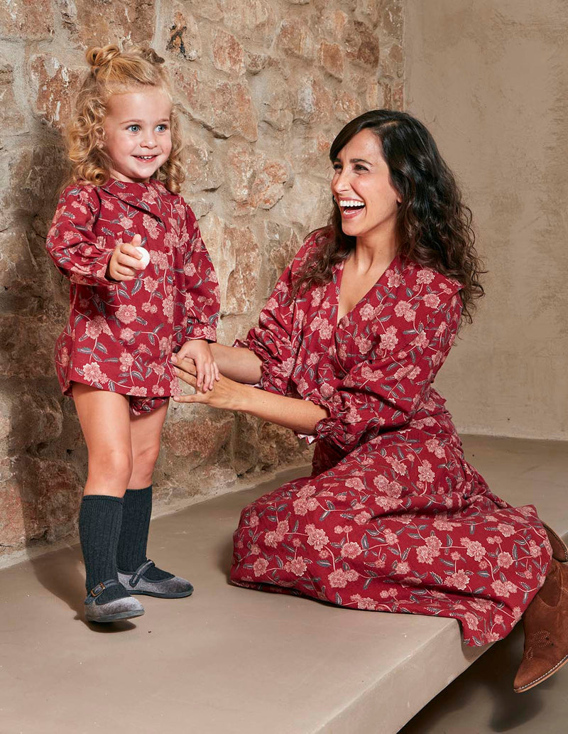 Blusa cruzada de flores