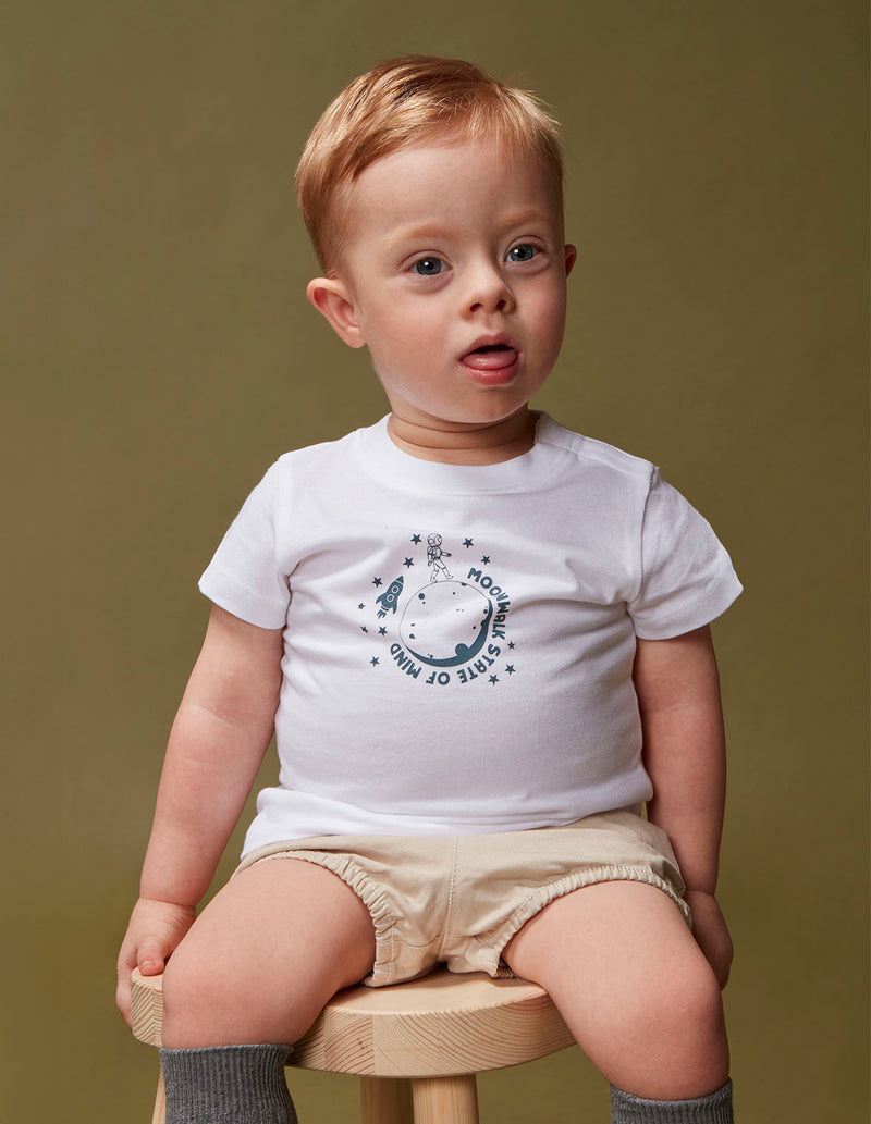 Playera estampada moonwalk