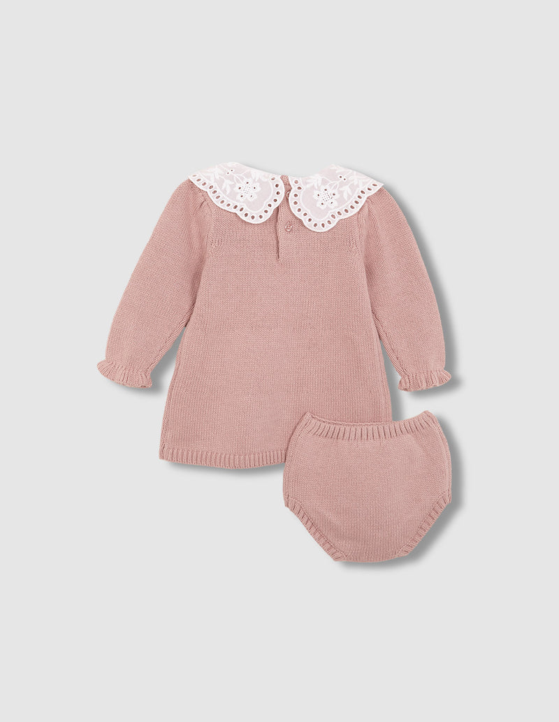 Vestido De Punto Con Cuello Volante