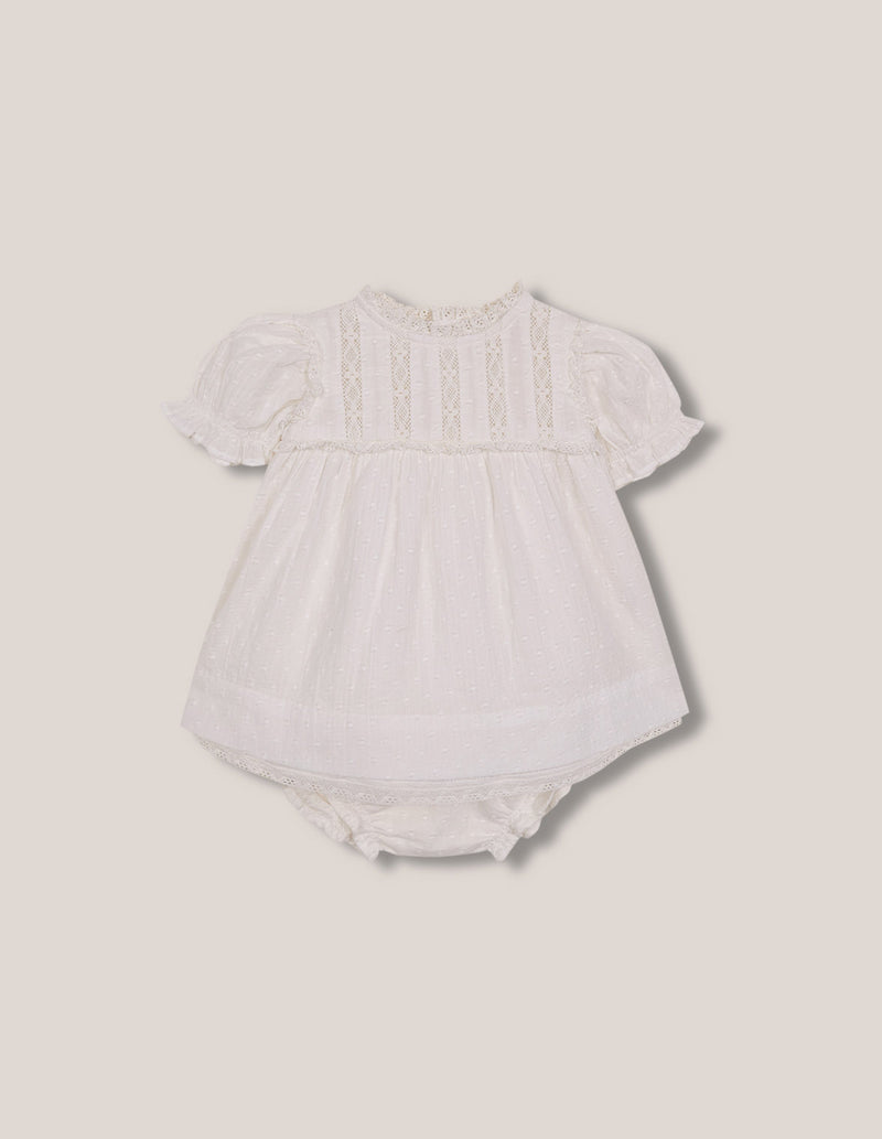 Vestido con encaje