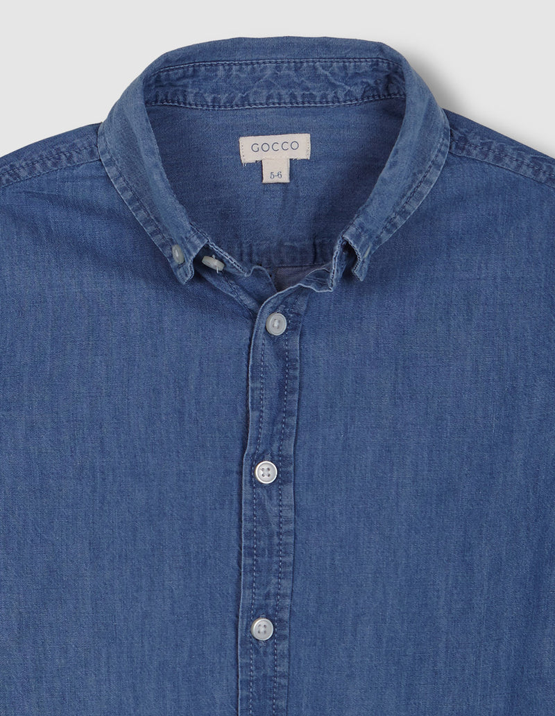Camisa vaquera cuello normal con tapeta