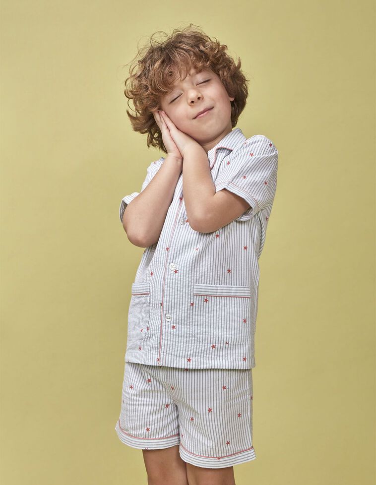 Pijama rayas con estrellas
