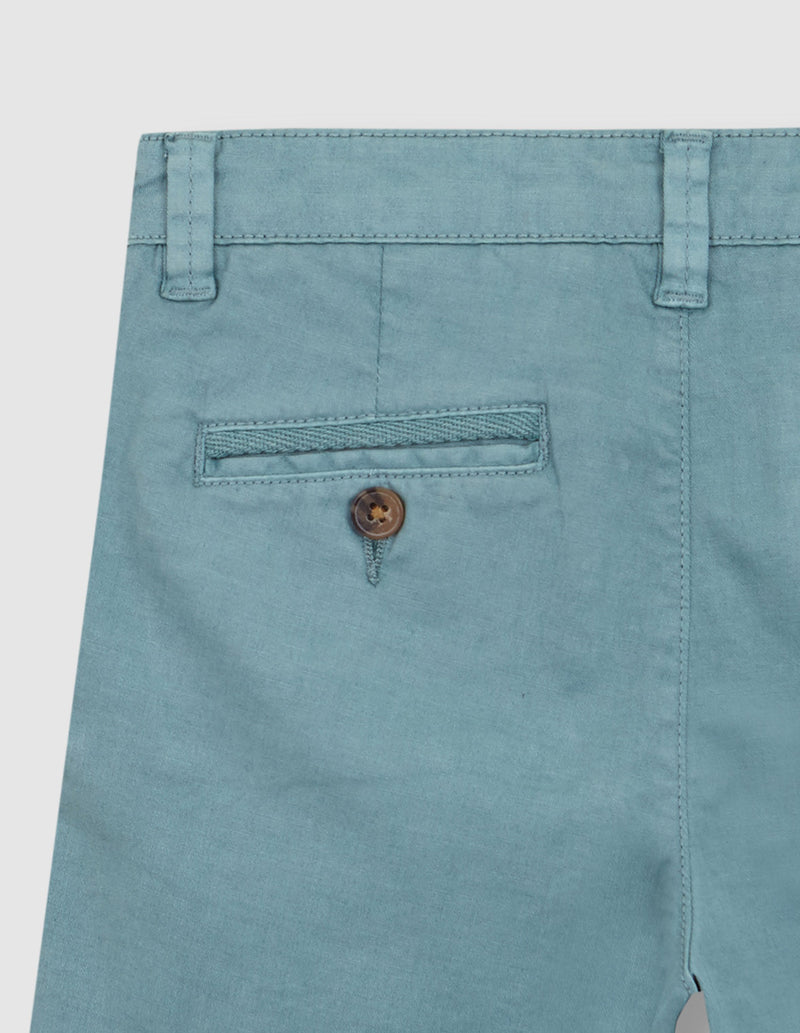 Chino corto