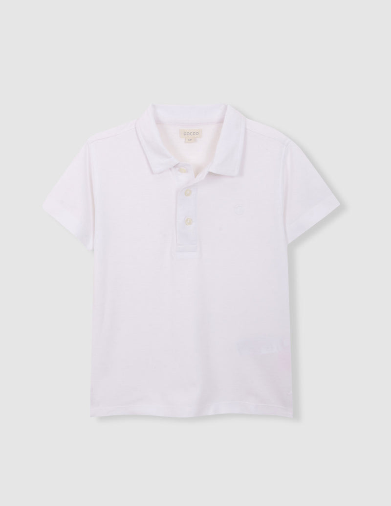 Polo detalles contraste