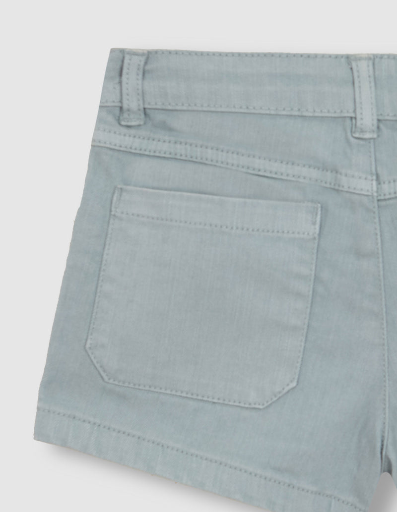 Pantalón corto