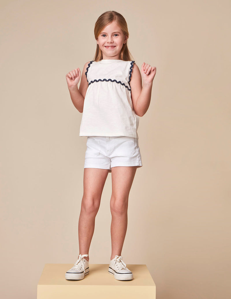 Camiseta con detalle de ondas a contraste
