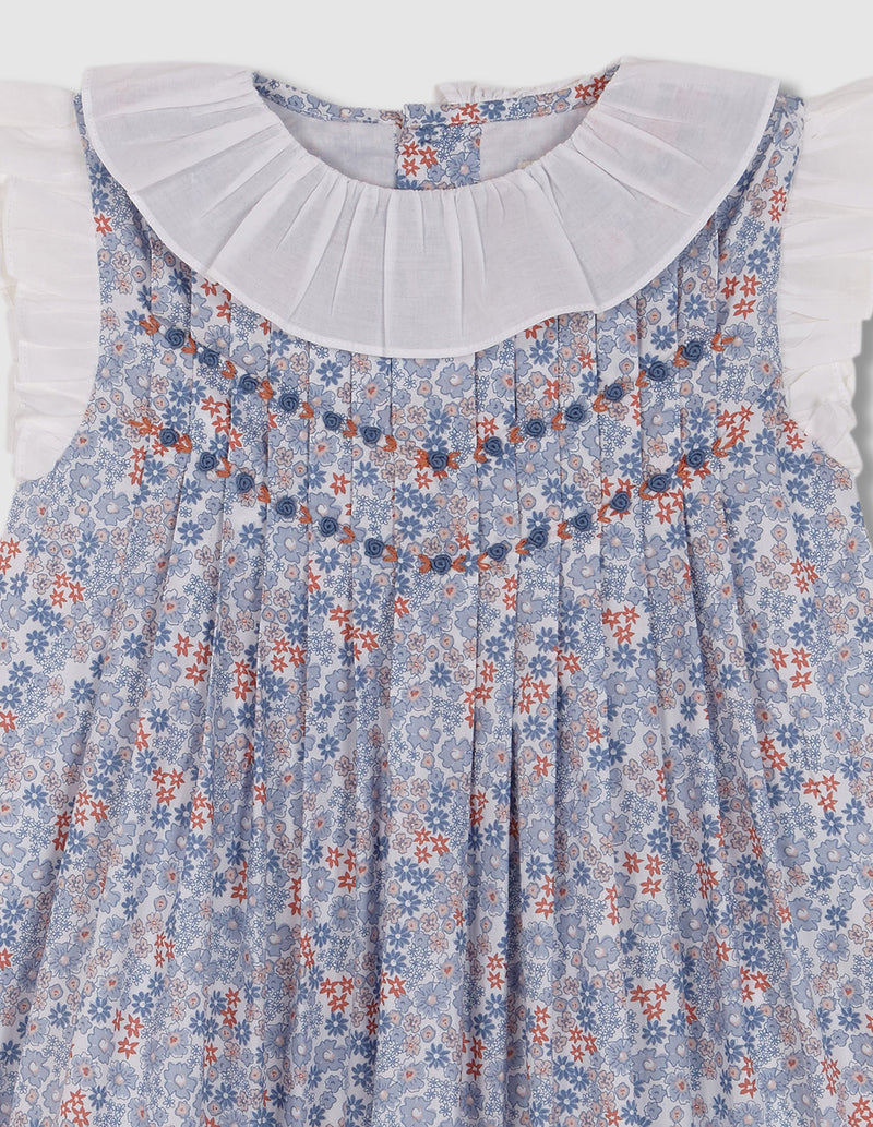 Vestido de florecitas con nido de abeja