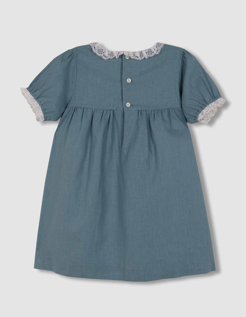 Vestido de lino con tiras bordadas