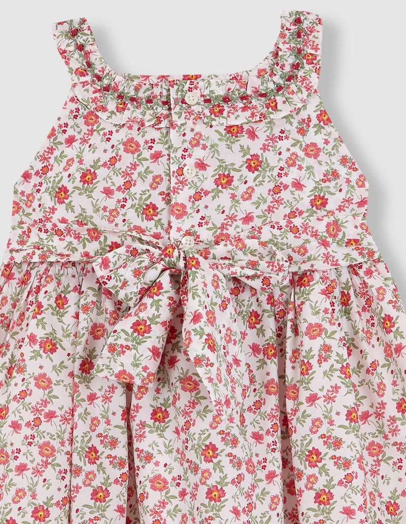 Vestido de flores sin mangas con volante
