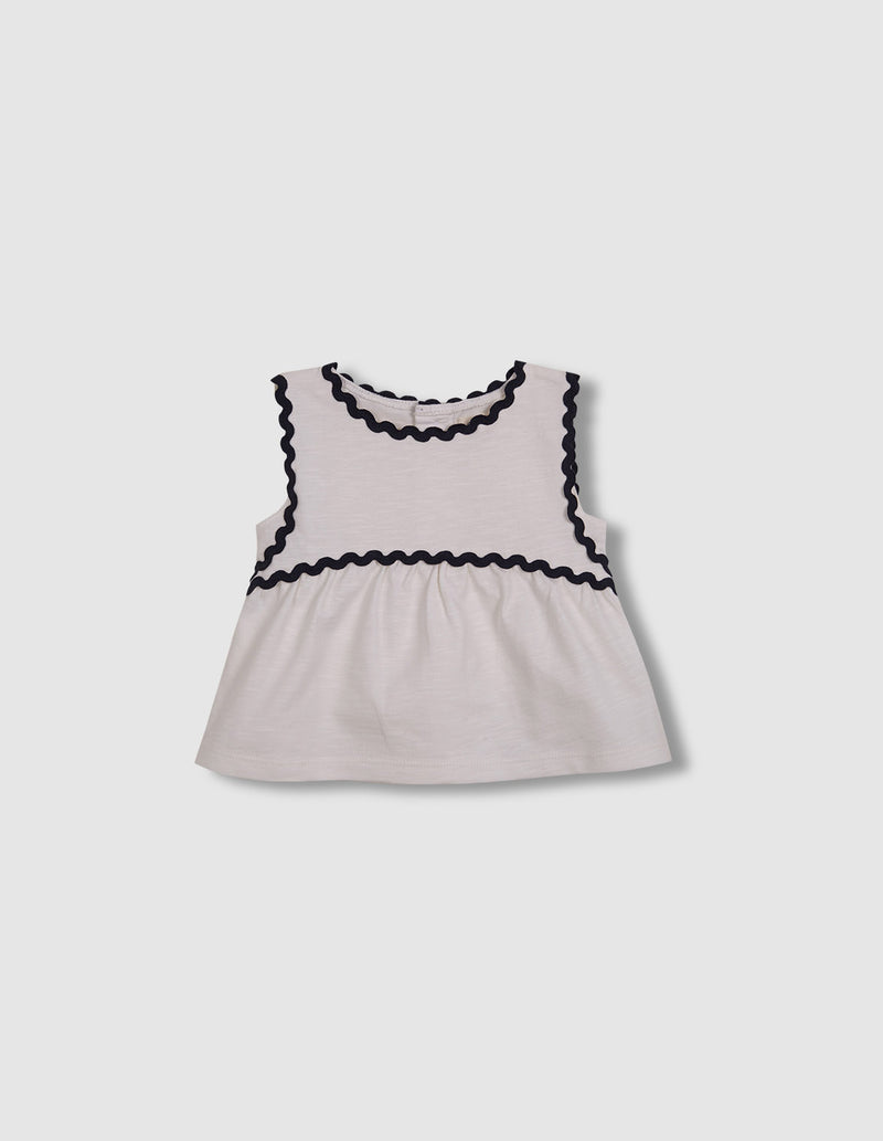 Camiseta con detalle de ondas a contraste