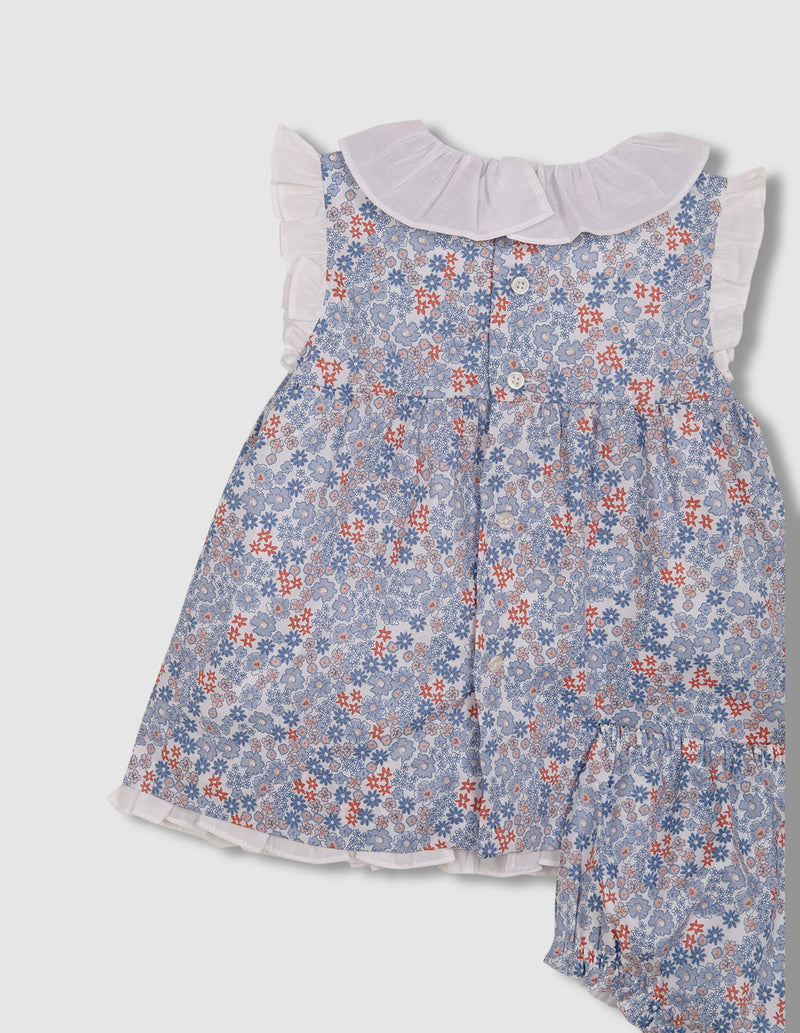 Vestido de florecitas con nido de abeja