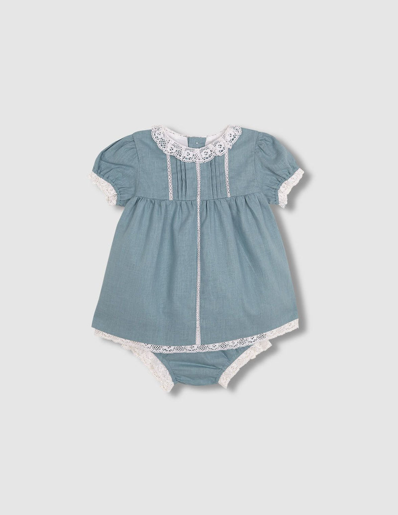 Vestido de lino con tiras bordadas