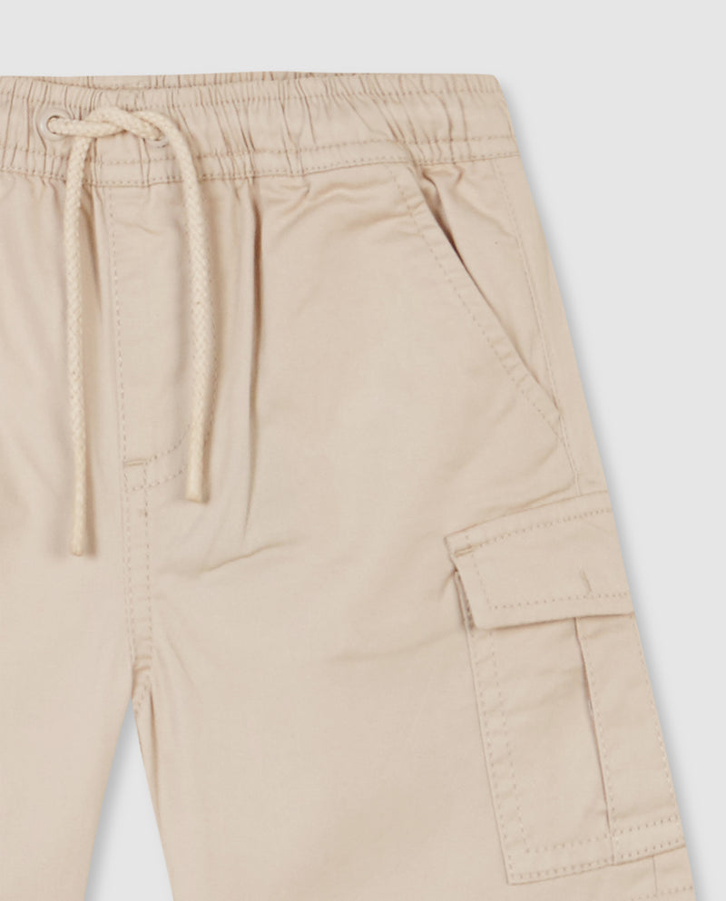 Pantalon Cargo Corto Con Cinturilla Elástica