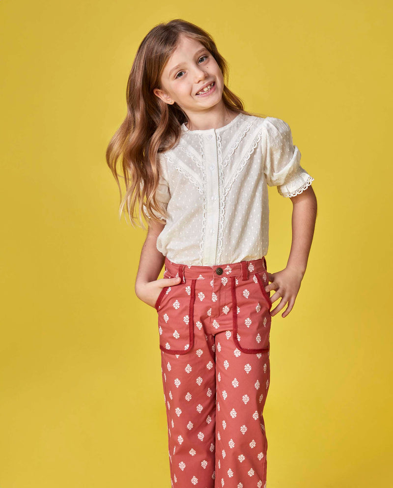 Blusa Con Tiras Bordadas