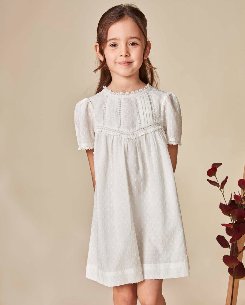 Vestido Con Tiras Bordadas