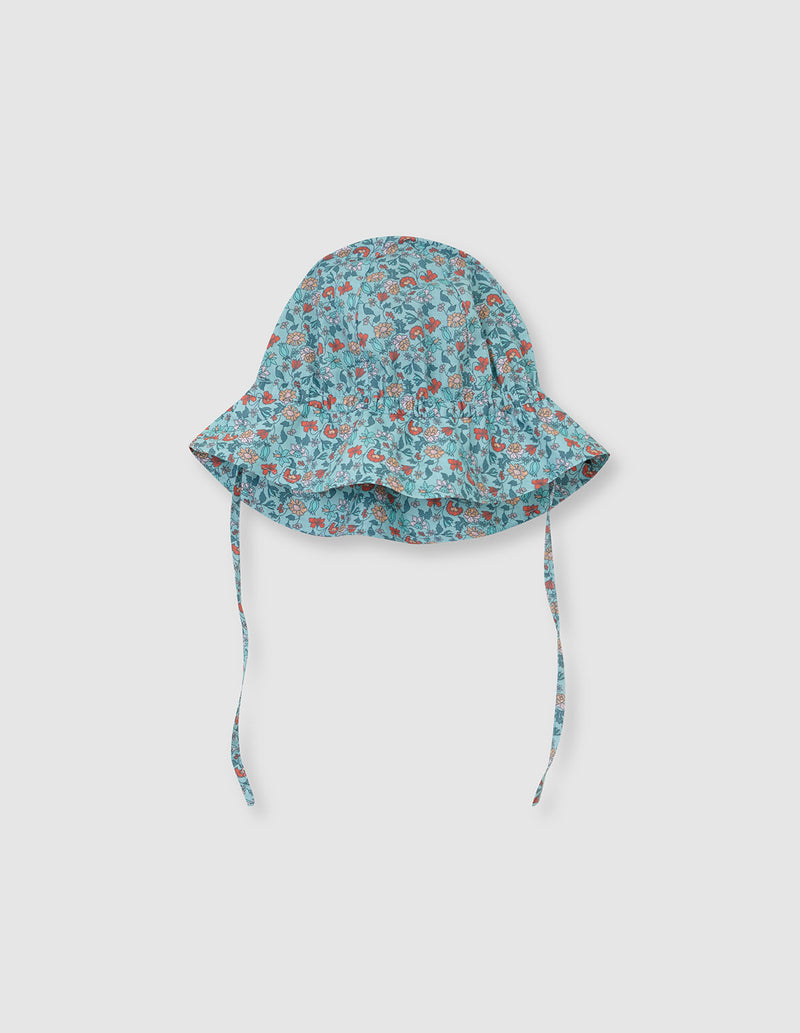 Sombrero con cinta de florecitas