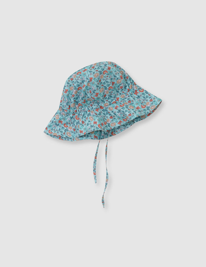 Sombrero con cinta de florecitas